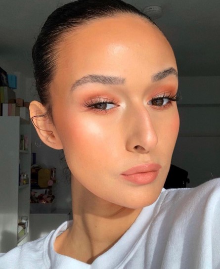 Influencer Hannah St Luce gives us her inspiration on beauty gifting this Valentine's Day