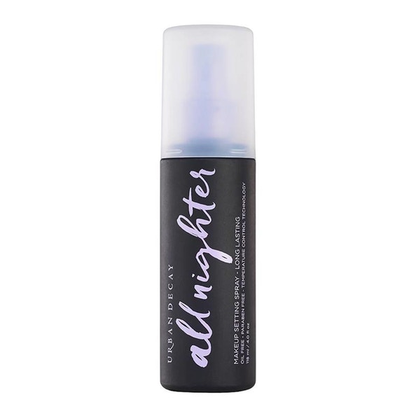 The perfect makeup setting spray to gift this Valentine's Day for her, yourself or for the girls this Galentine's