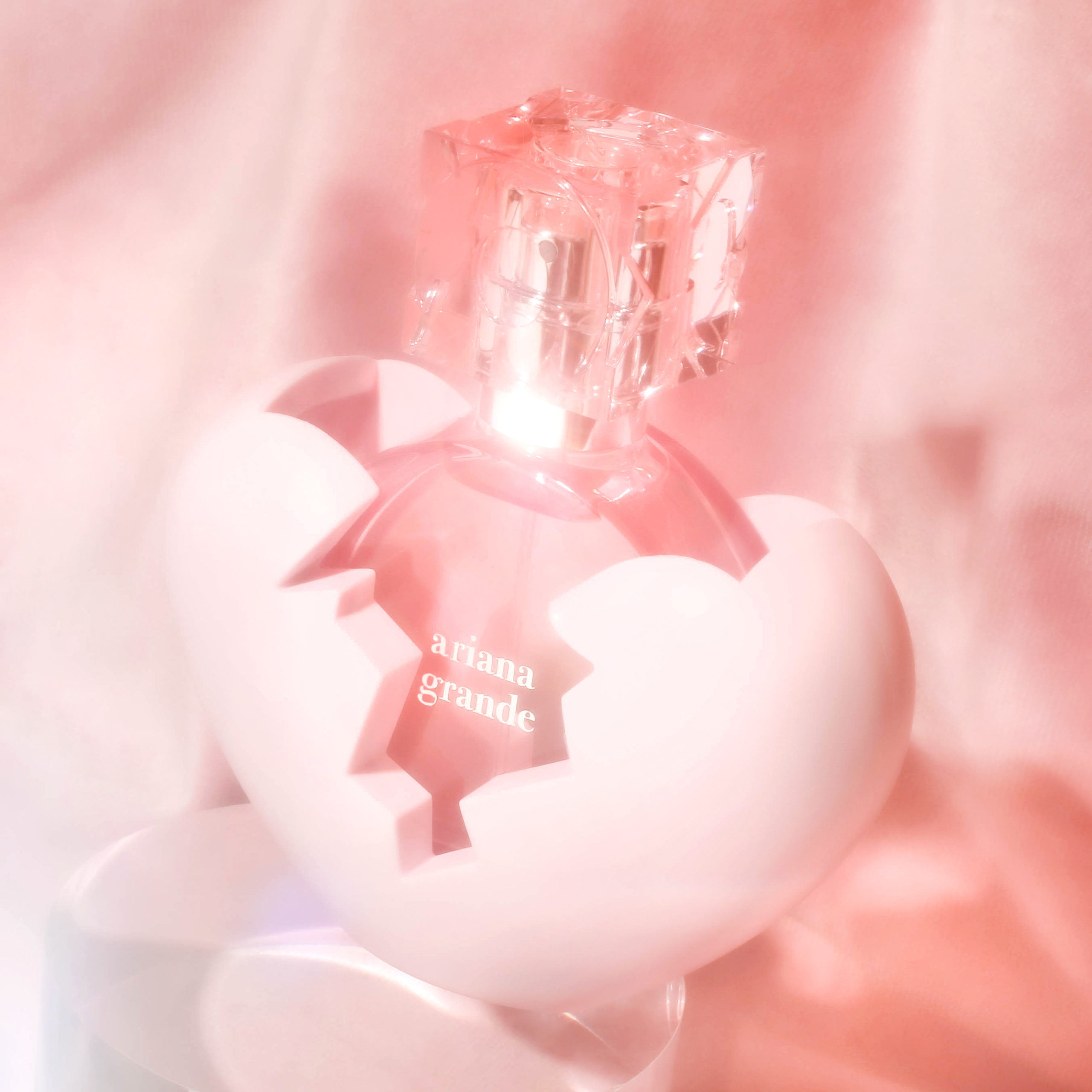 Win an Ariana Grande umbrella and perfume bundle from The Fragrance Shop