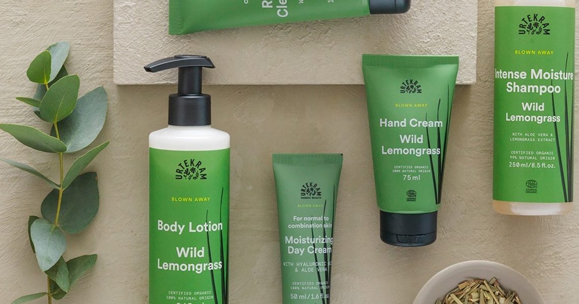 Plastic free beauty brands protecting the ocean